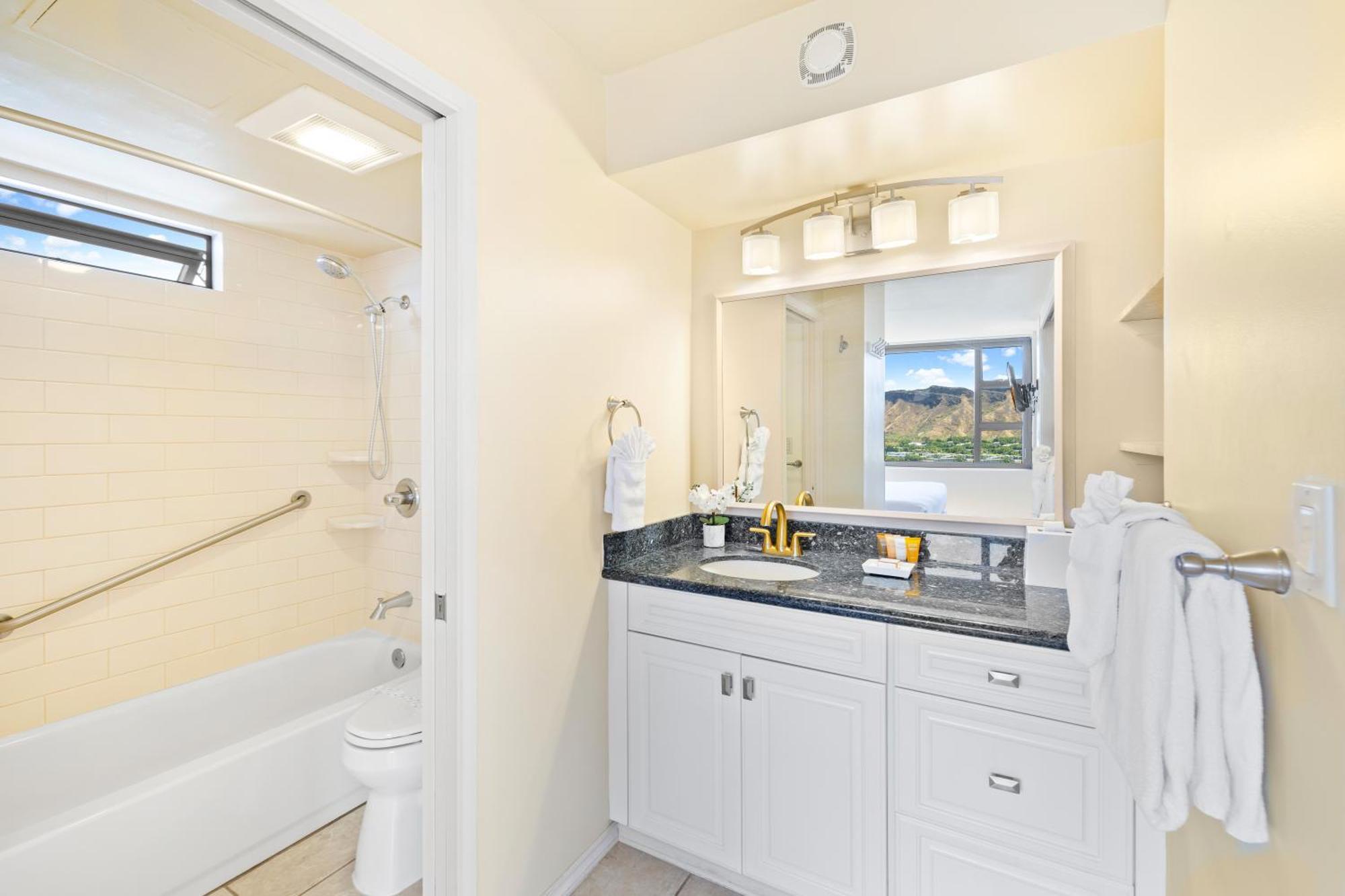 Diamond Head Views Retreat With Free Parking & Near Waikiki Beach! Хонолулу Екстериор снимка