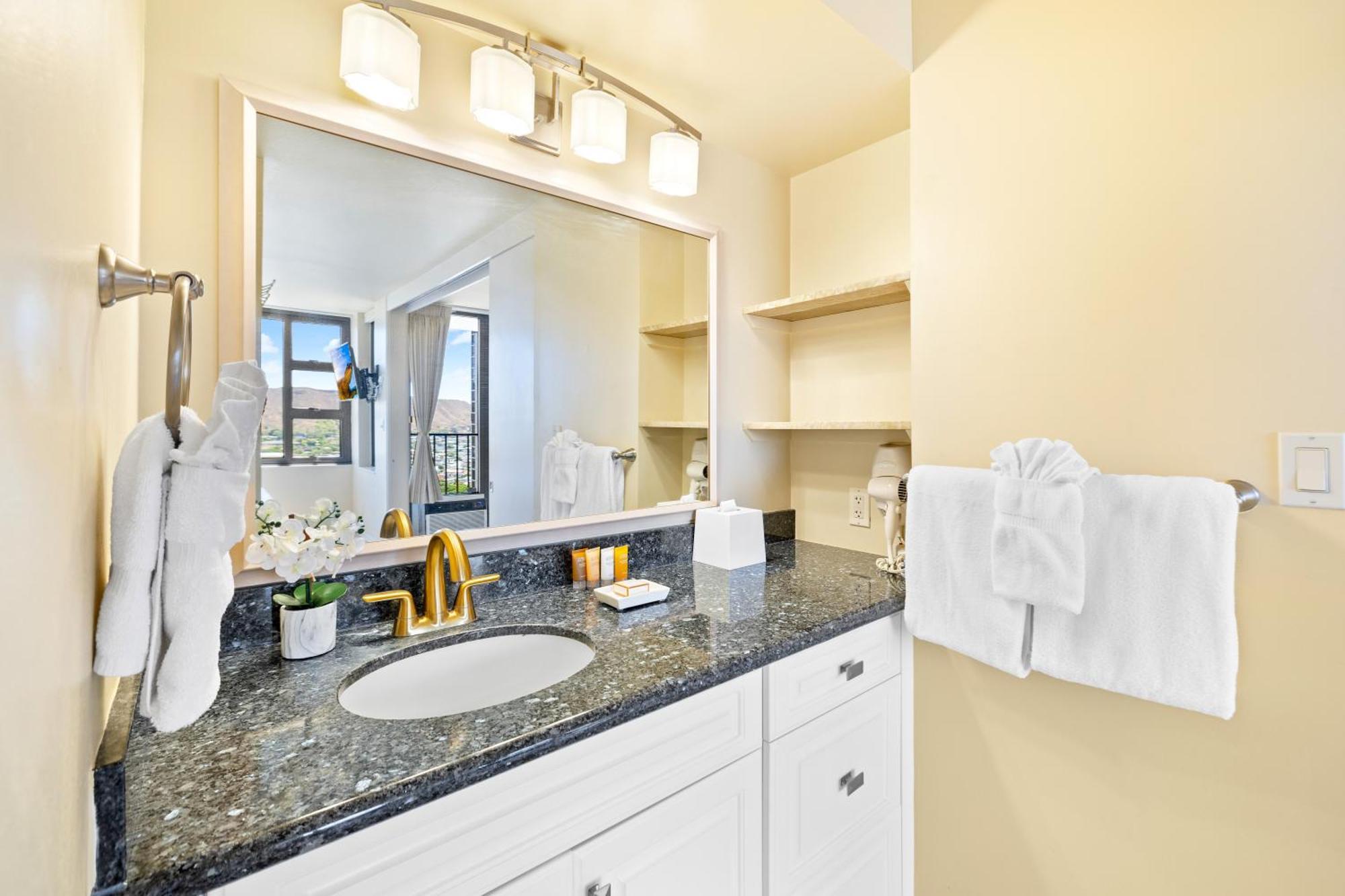Diamond Head Views Retreat With Free Parking & Near Waikiki Beach! Хонолулу Екстериор снимка